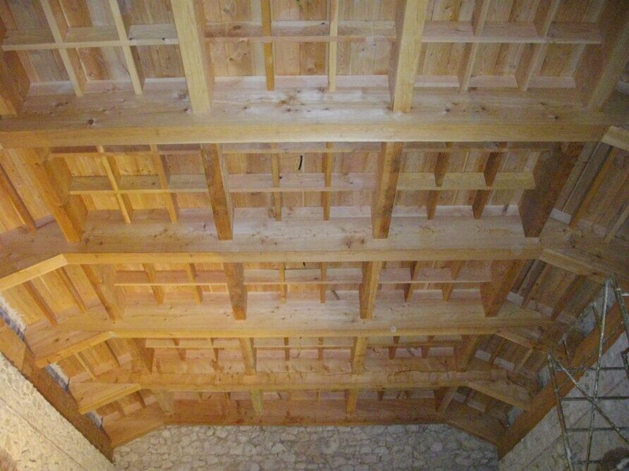 Installazione di catene e tiranti su edificio storico