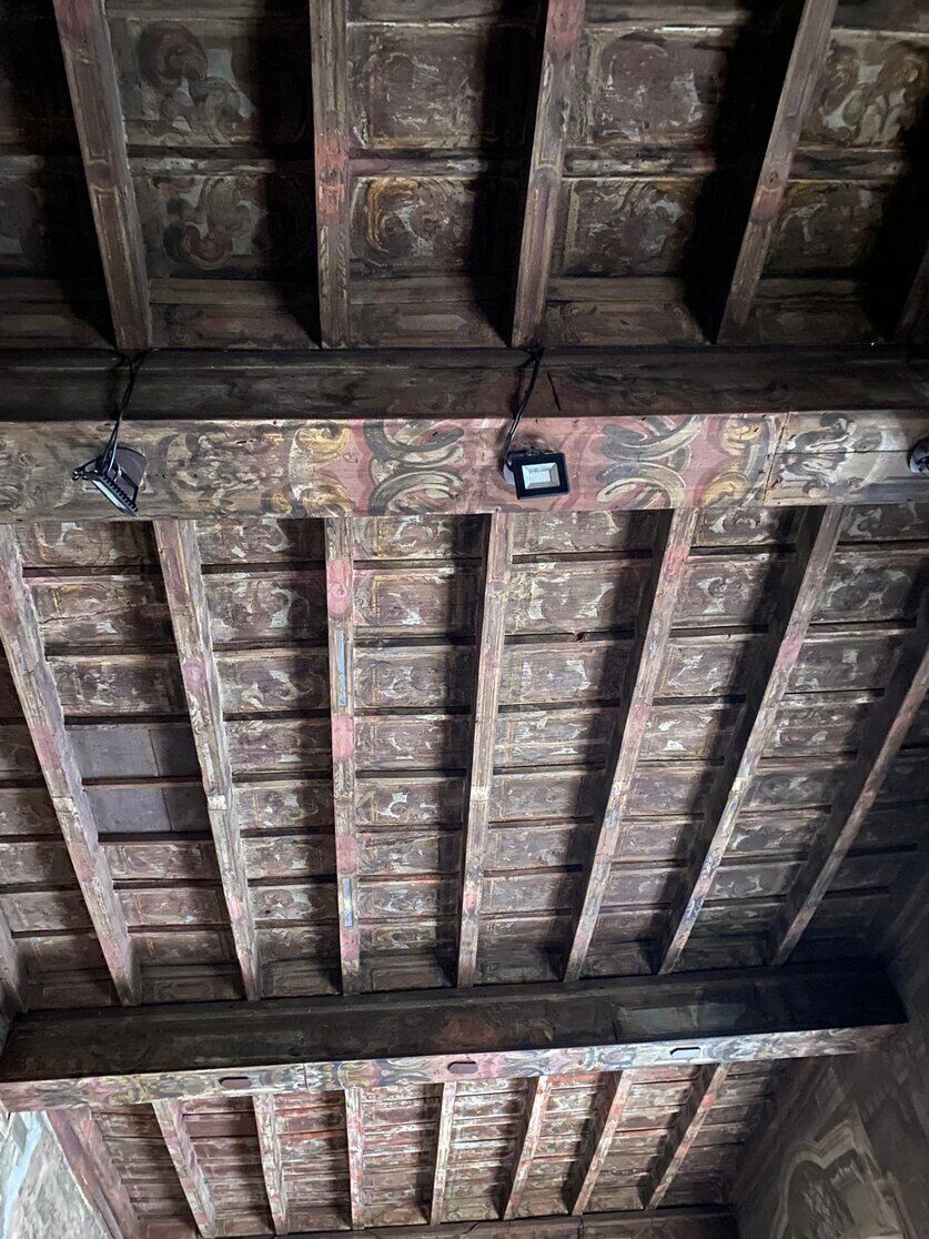 Intervento su manufatto ligneo